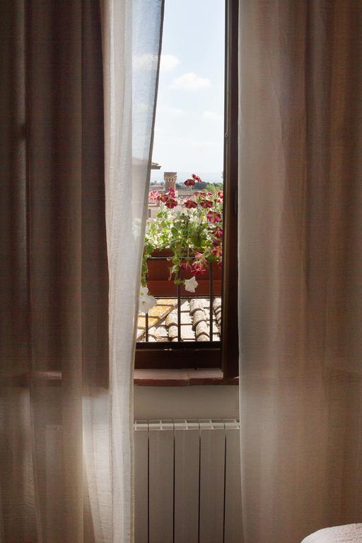 Bed and Breakfast A Casa Mastacchi Siena Exterior foto