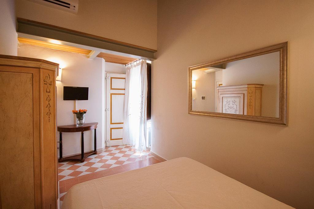 Bed and Breakfast A Casa Mastacchi Siena Exterior foto