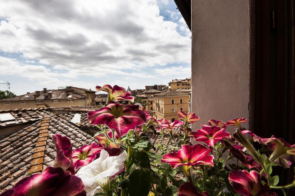 Bed and Breakfast A Casa Mastacchi Siena Exterior foto