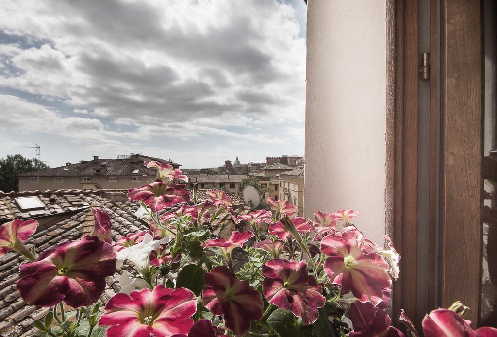 Bed and Breakfast A Casa Mastacchi Siena Exterior foto