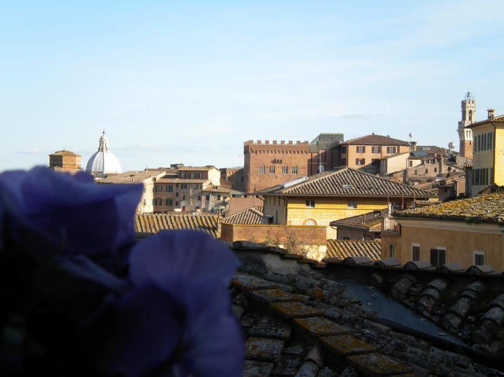 Bed and Breakfast A Casa Mastacchi Siena Exterior foto