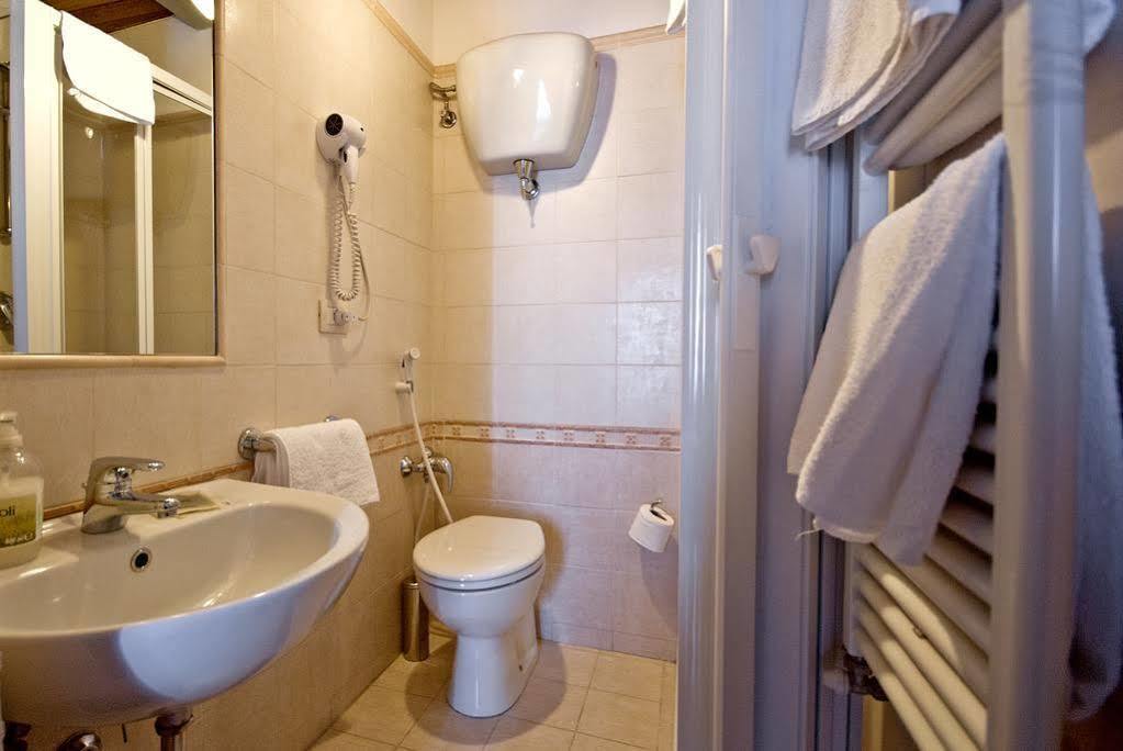Bed and Breakfast A Casa Mastacchi Siena Exterior foto