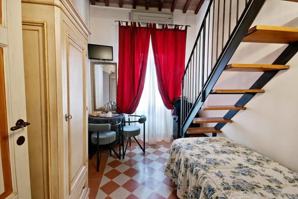 Bed and Breakfast A Casa Mastacchi Siena Exterior foto