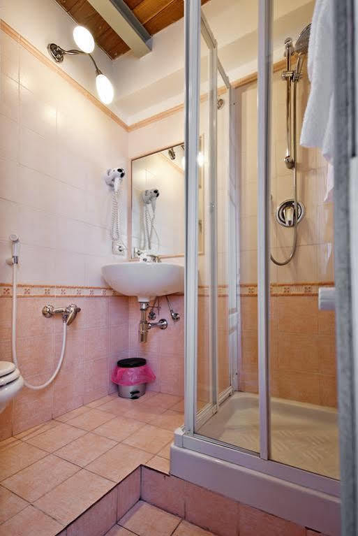 Bed and Breakfast A Casa Mastacchi Siena Exterior foto